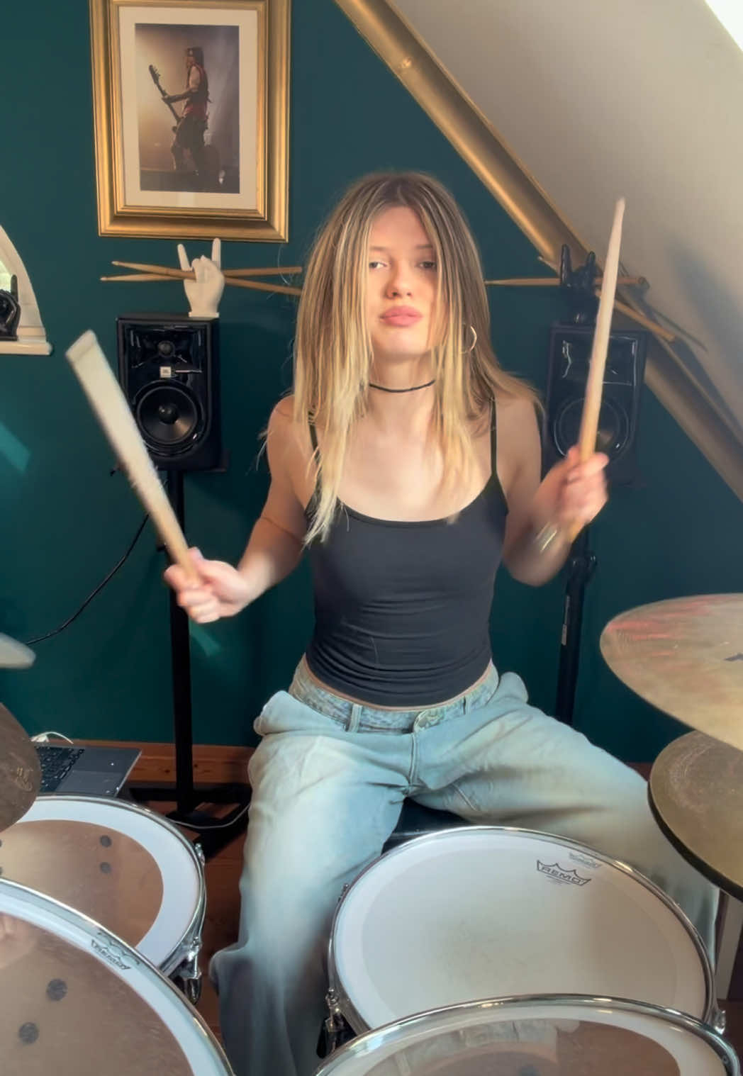 @HELI🥁