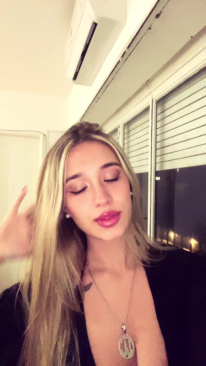 @_lolacastt
