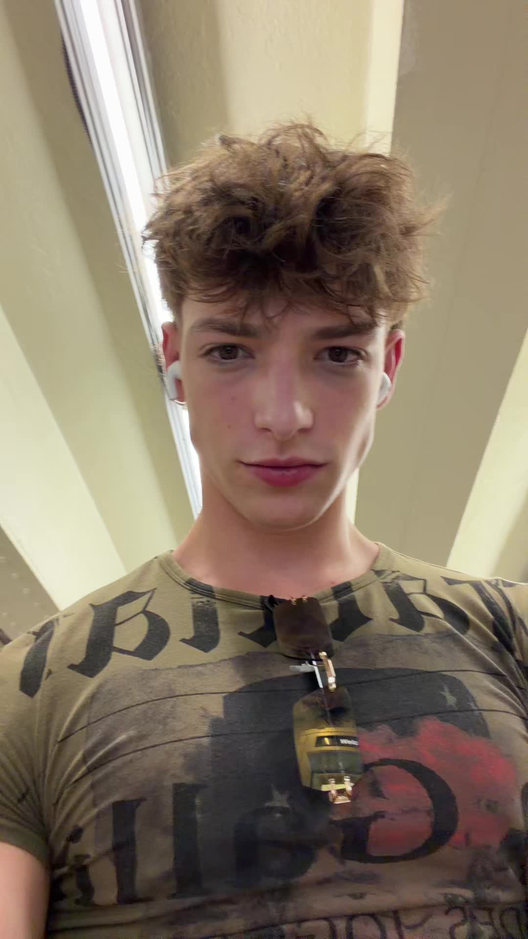 @david24_