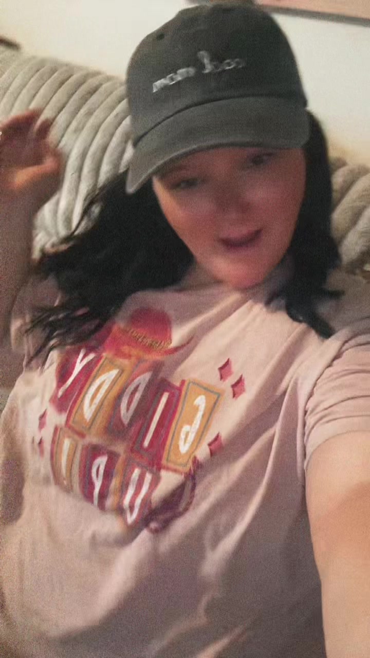 @Simplymeganrae