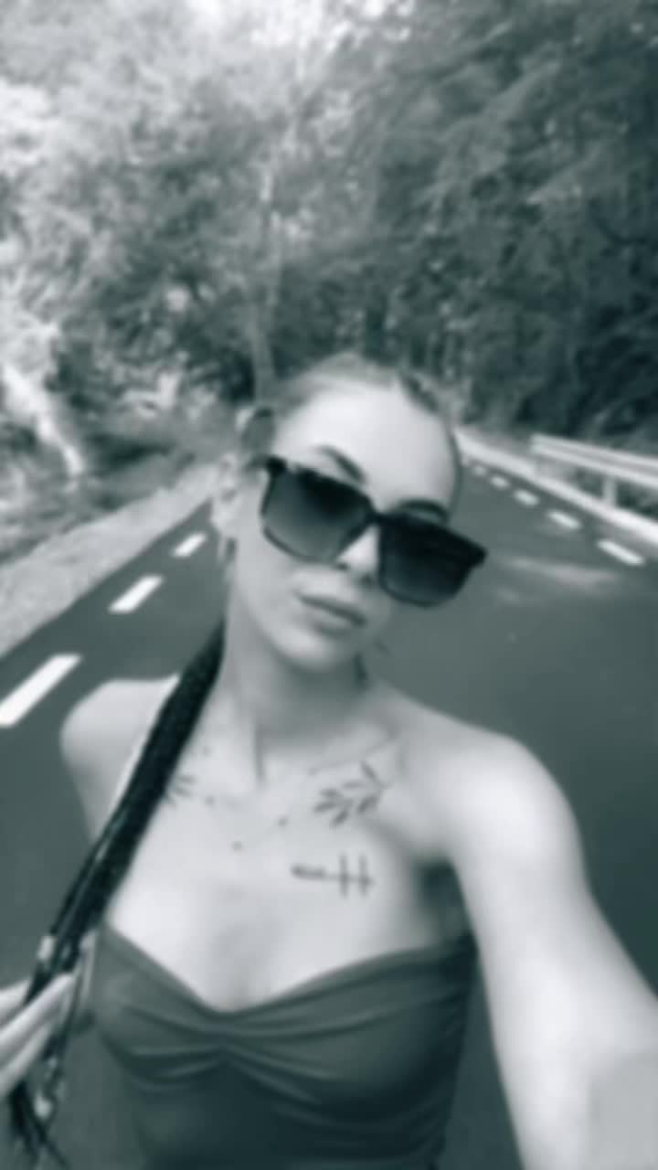 @Ela🖤