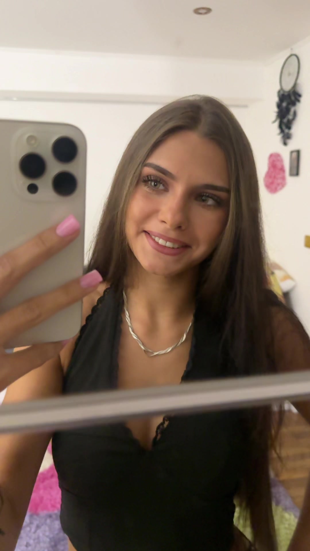 @𝐥𝐮𝐜𝐢𝐬