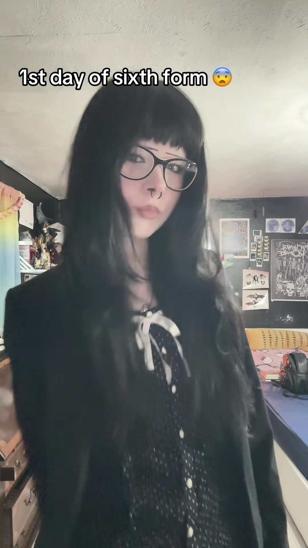@b 🦇