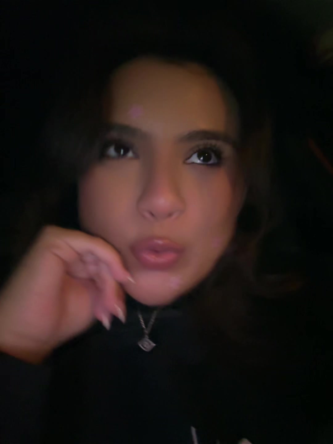 @laura