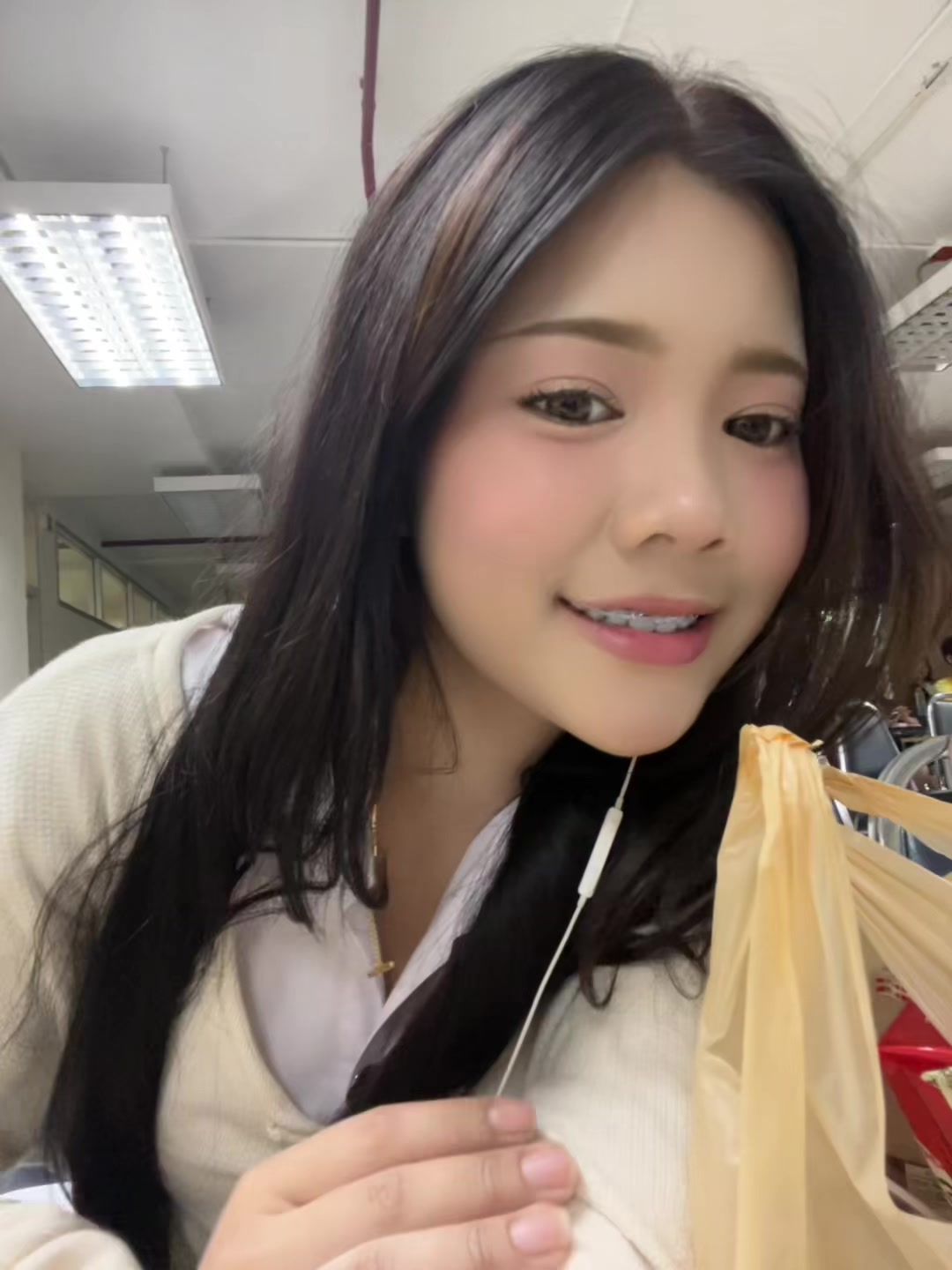 @ตุ๊กตาเพื่อนเรียกจี้