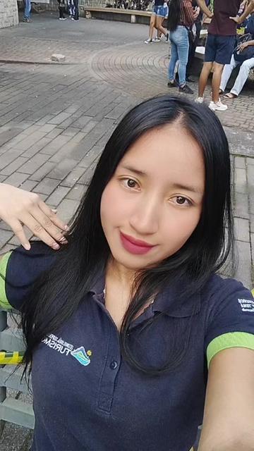 @AndreitaAnd