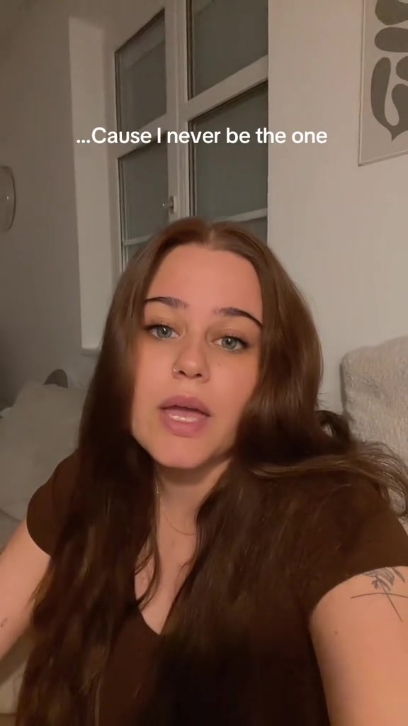 @𝒜𝓃𝓃𝑒