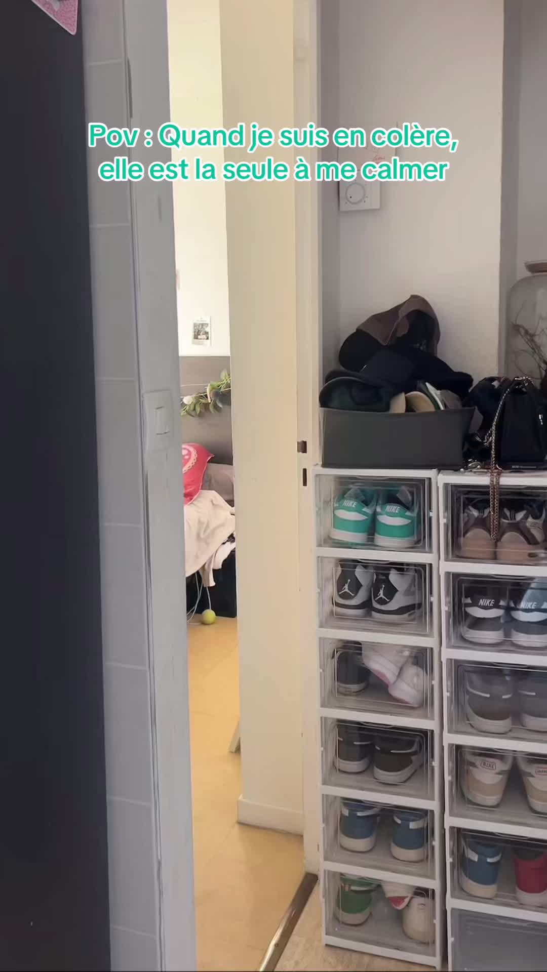 @DOUVINA