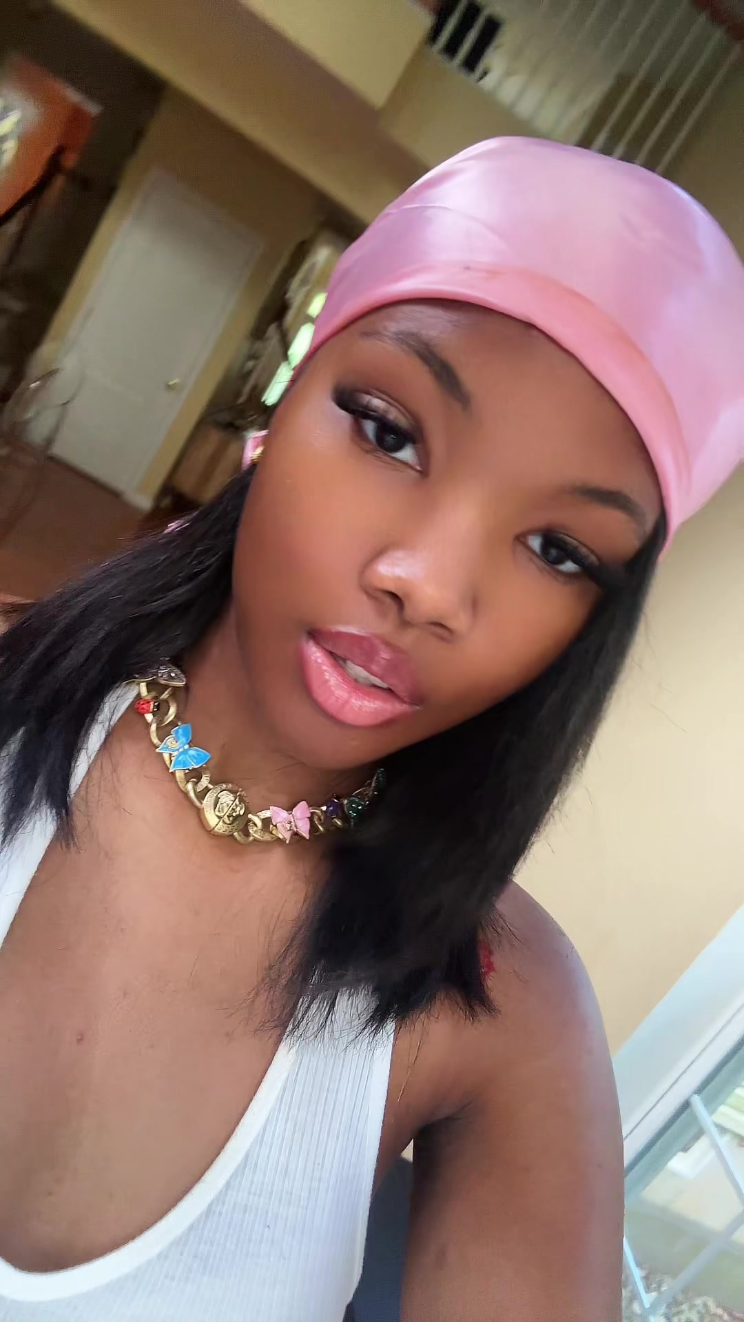 @👸🏽