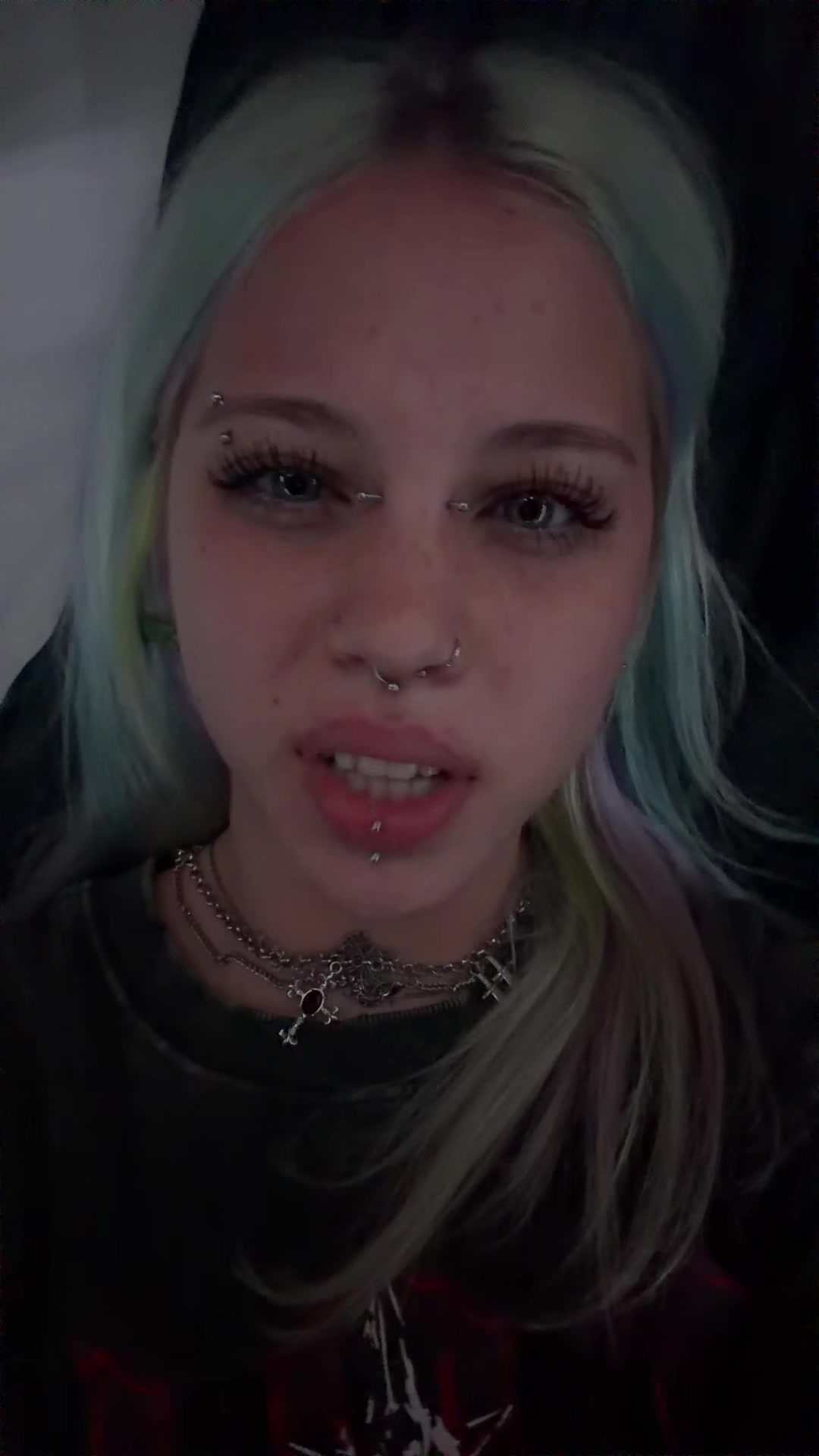 @..