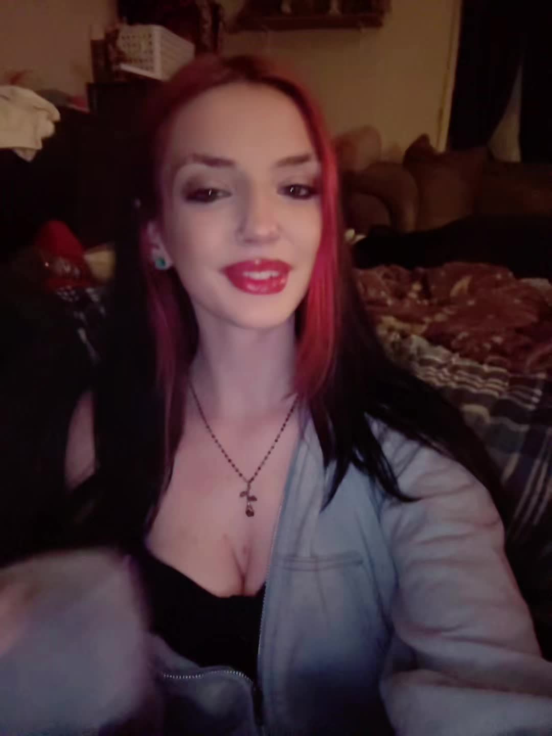 @❦