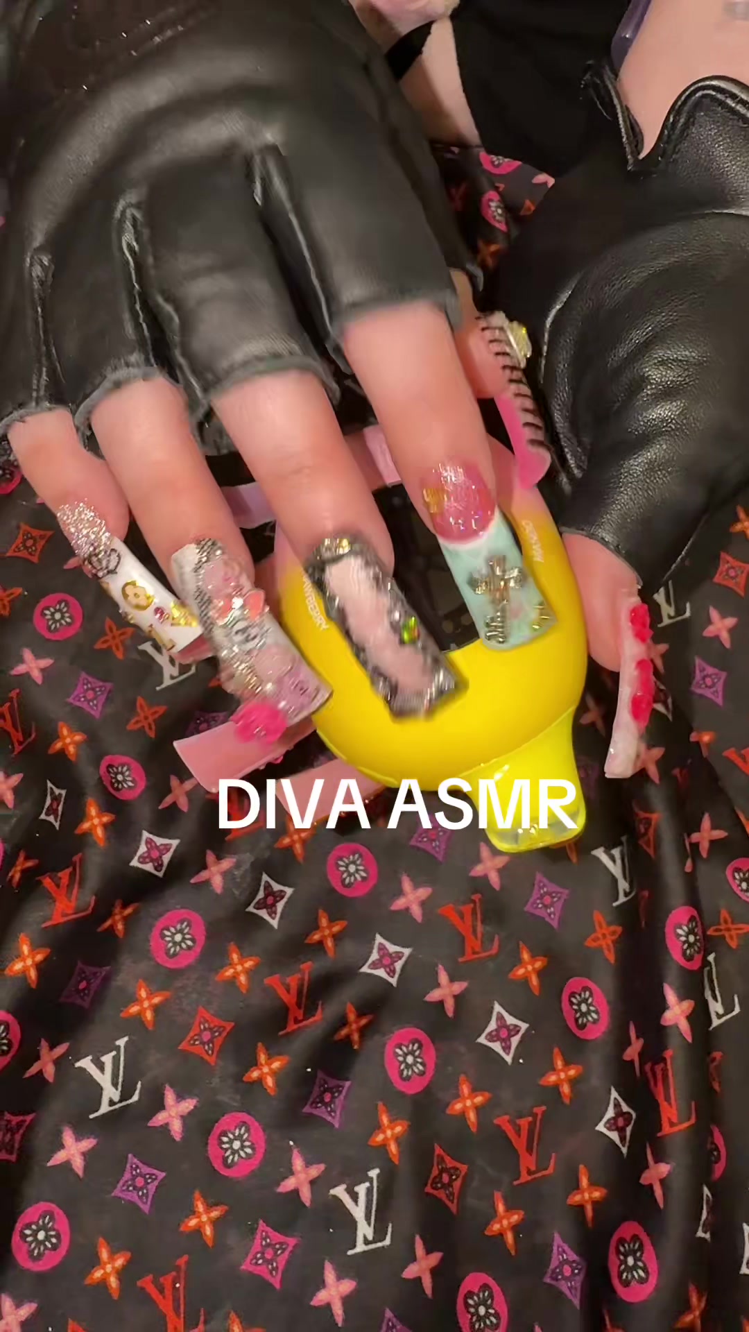 @elionathequeen_