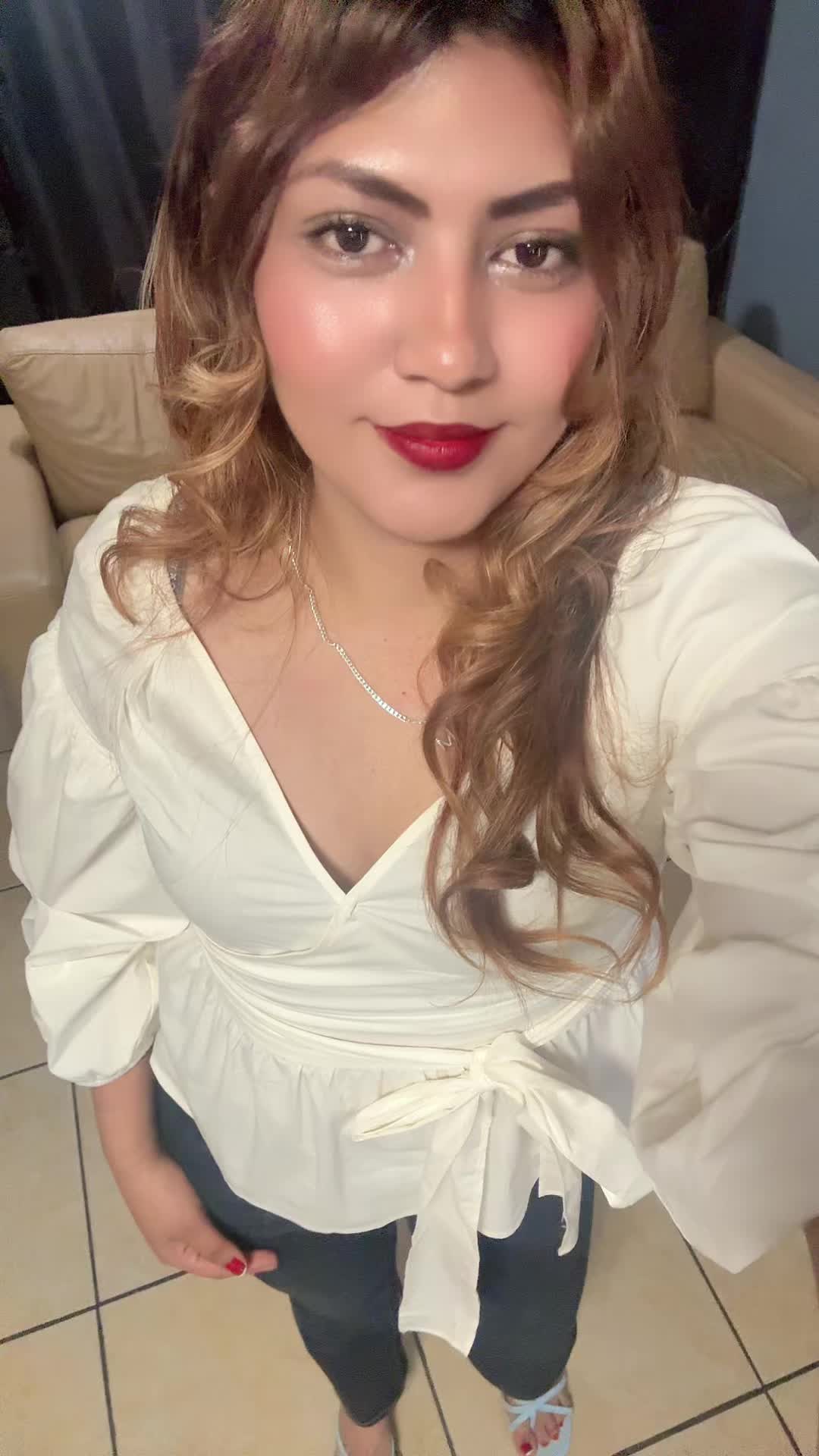 @Valentina morenita