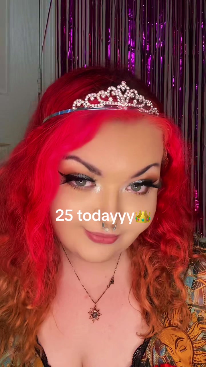 @Hope🧚// live like the 2000s✨