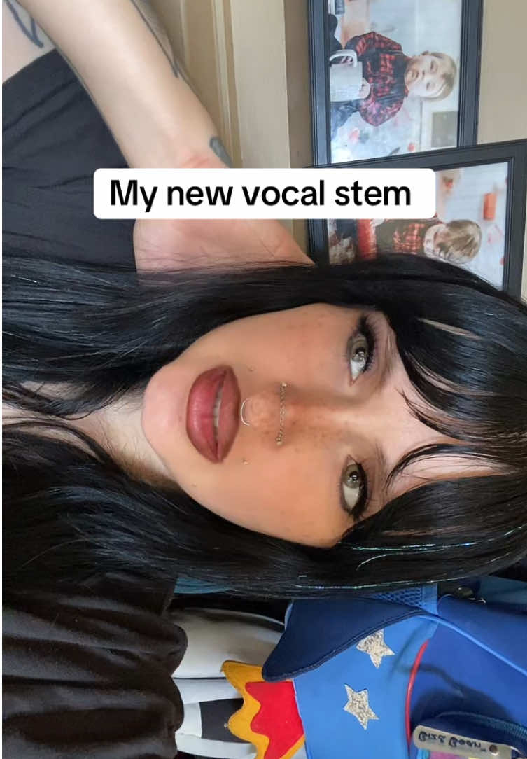 @Des🕷️🕸️🦇