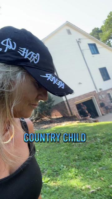 @SMALLTOWN southern girl