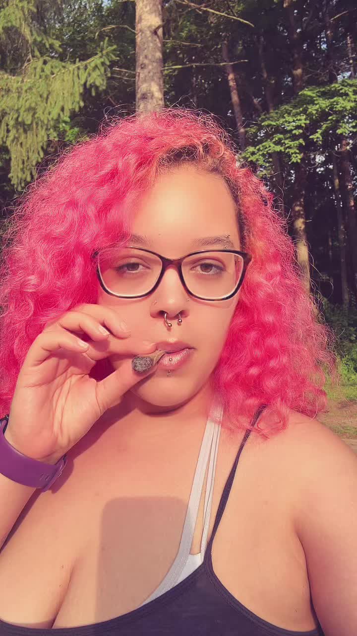 @thickbbria