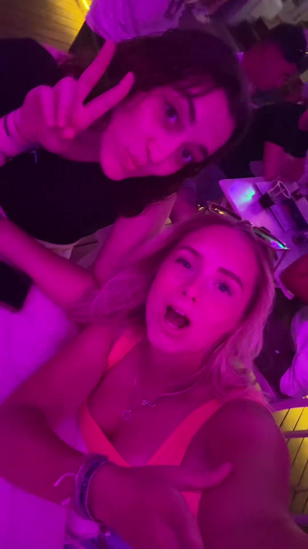 @Fiona Isabell ๐ฉฐ๐