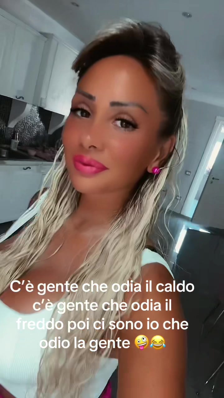 @Ramona Brandi86