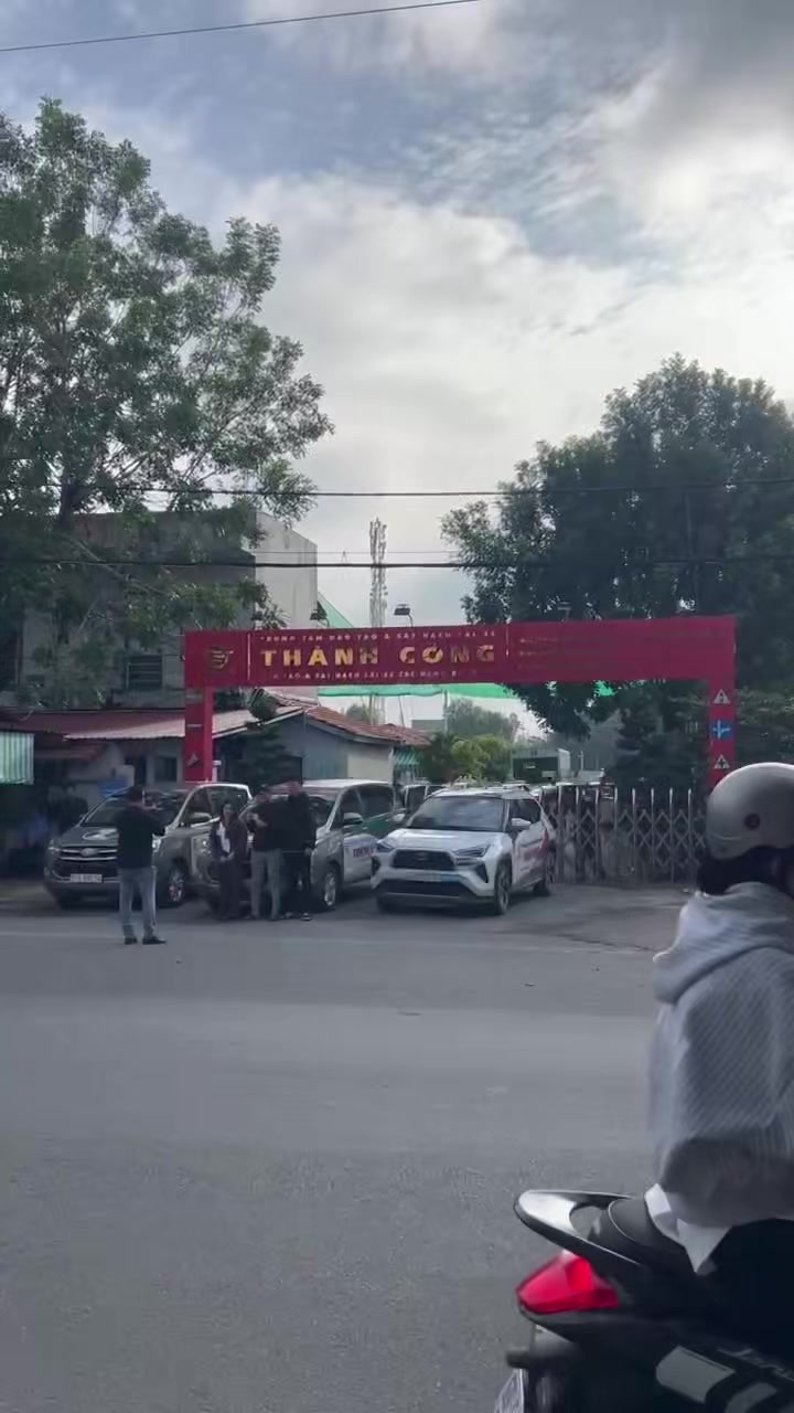 @h&oacute;i