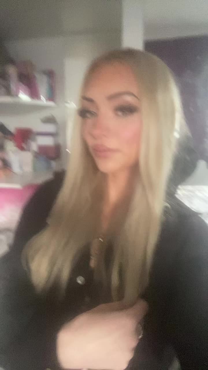 @ellieexnn