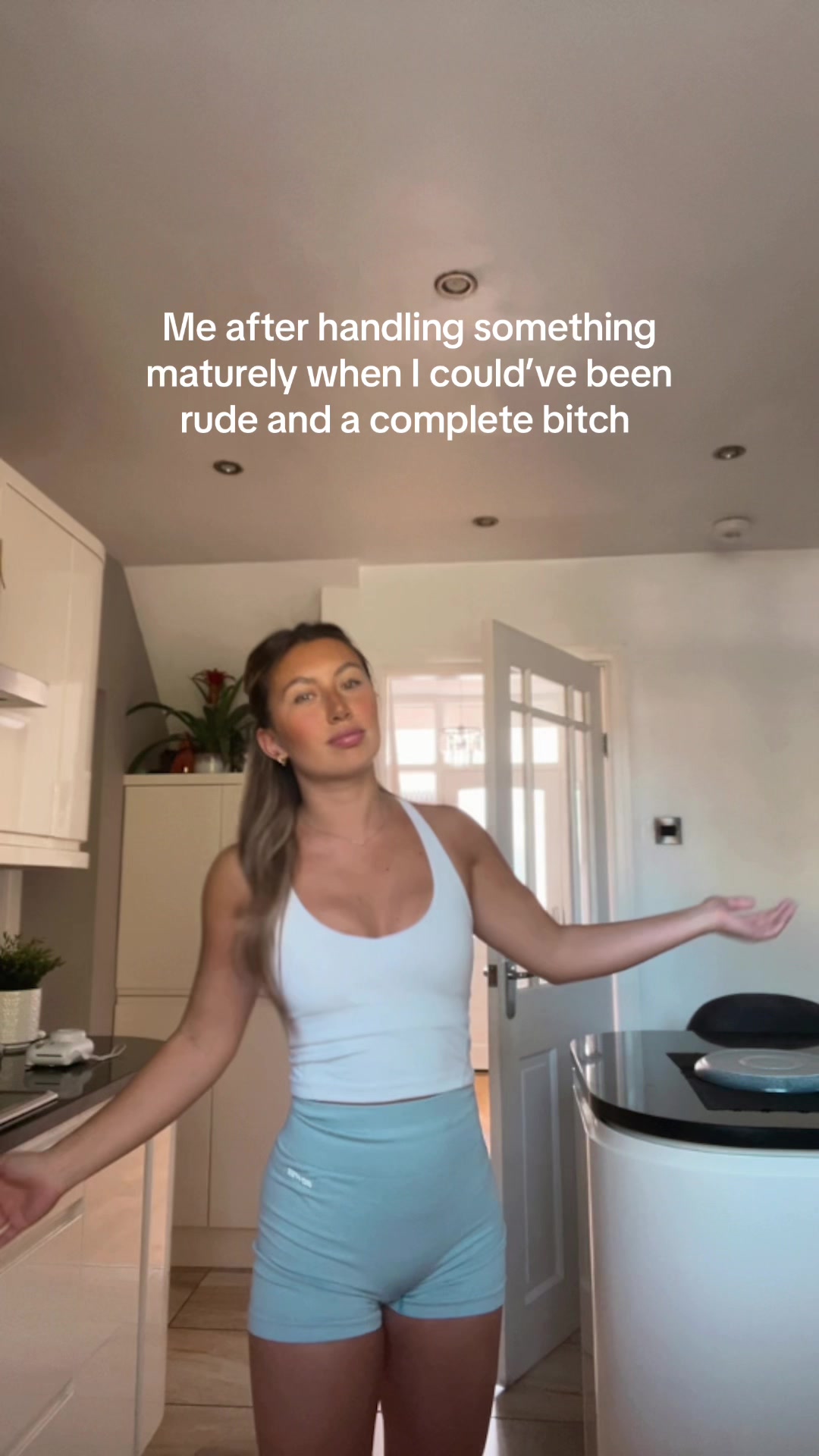 @Hollyprasanto