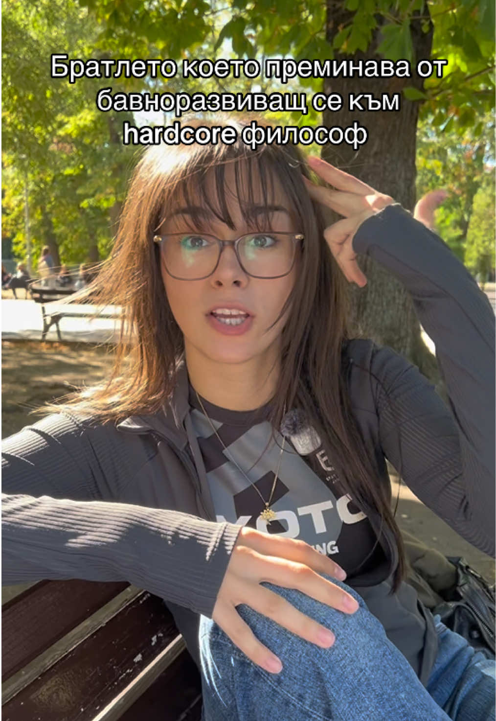 @Aivi