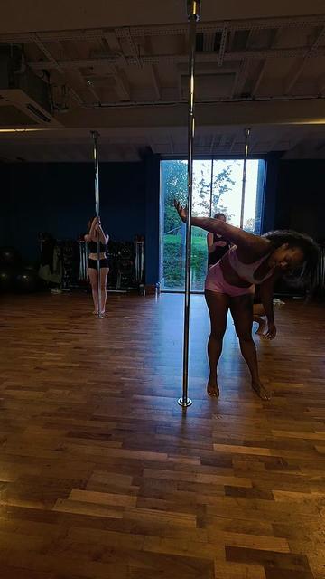 @🩷🤸🏾♀️PoleBarbie🤸🏾♀️🩷