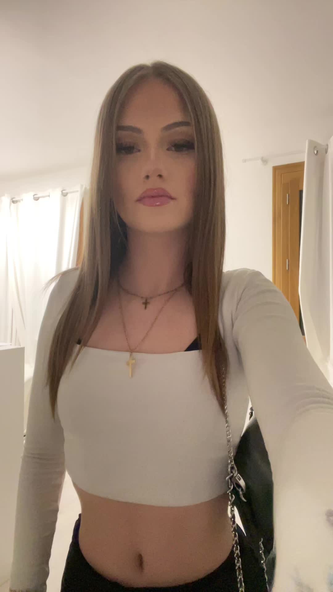 @𝘊𝘰𝘭𝘪𝘯𝘦