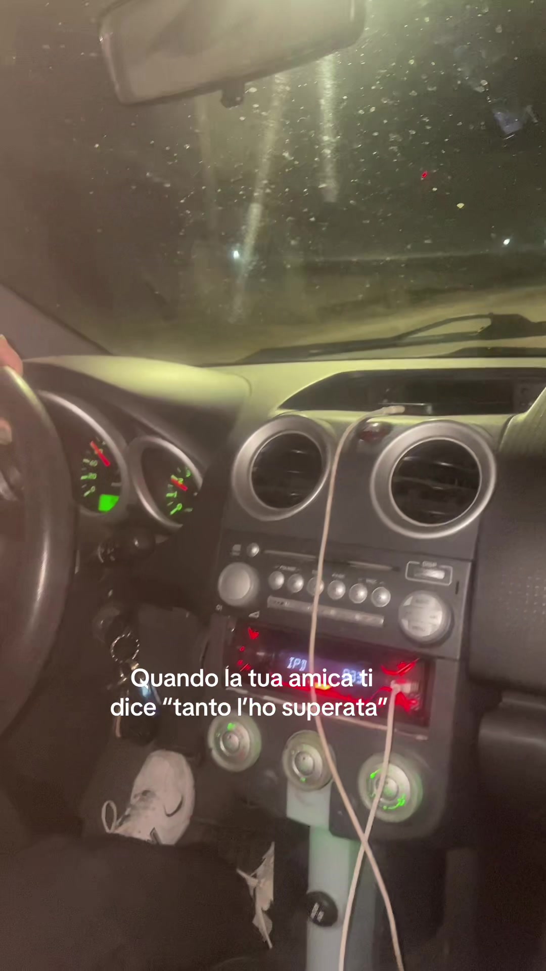 @lalecci_