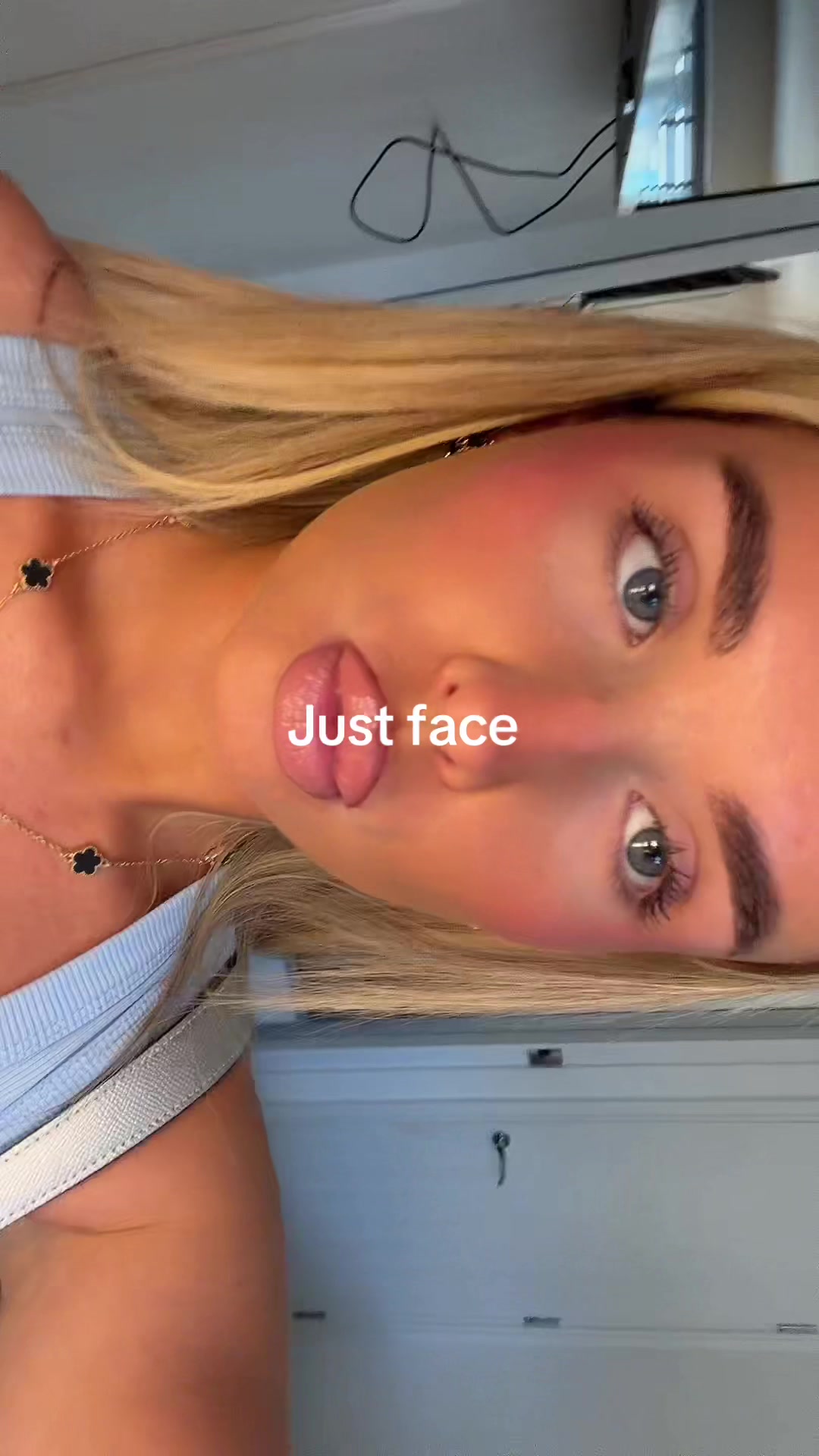 @Becca_xo