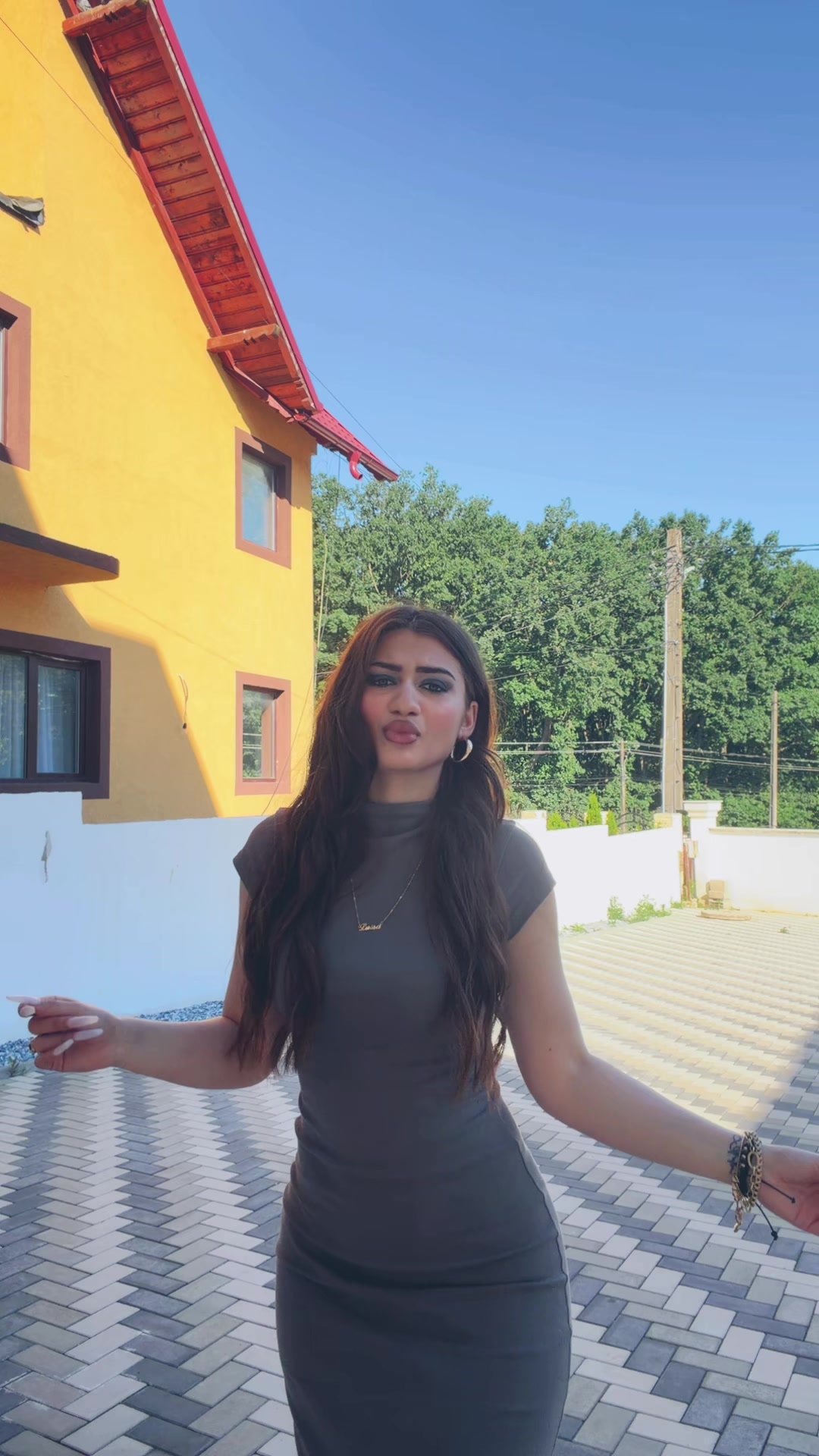 @Luisa Baicu