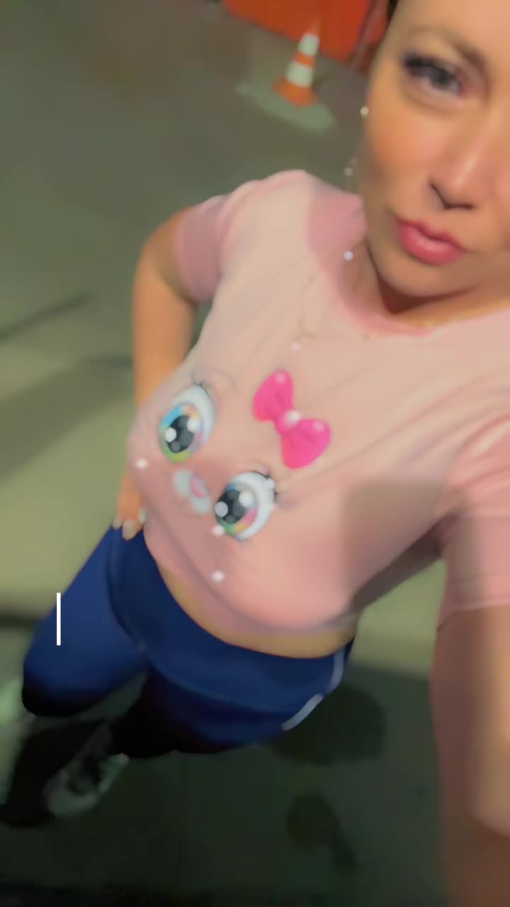 @🫧 𝓡𝓸𝔁𝔂🫧