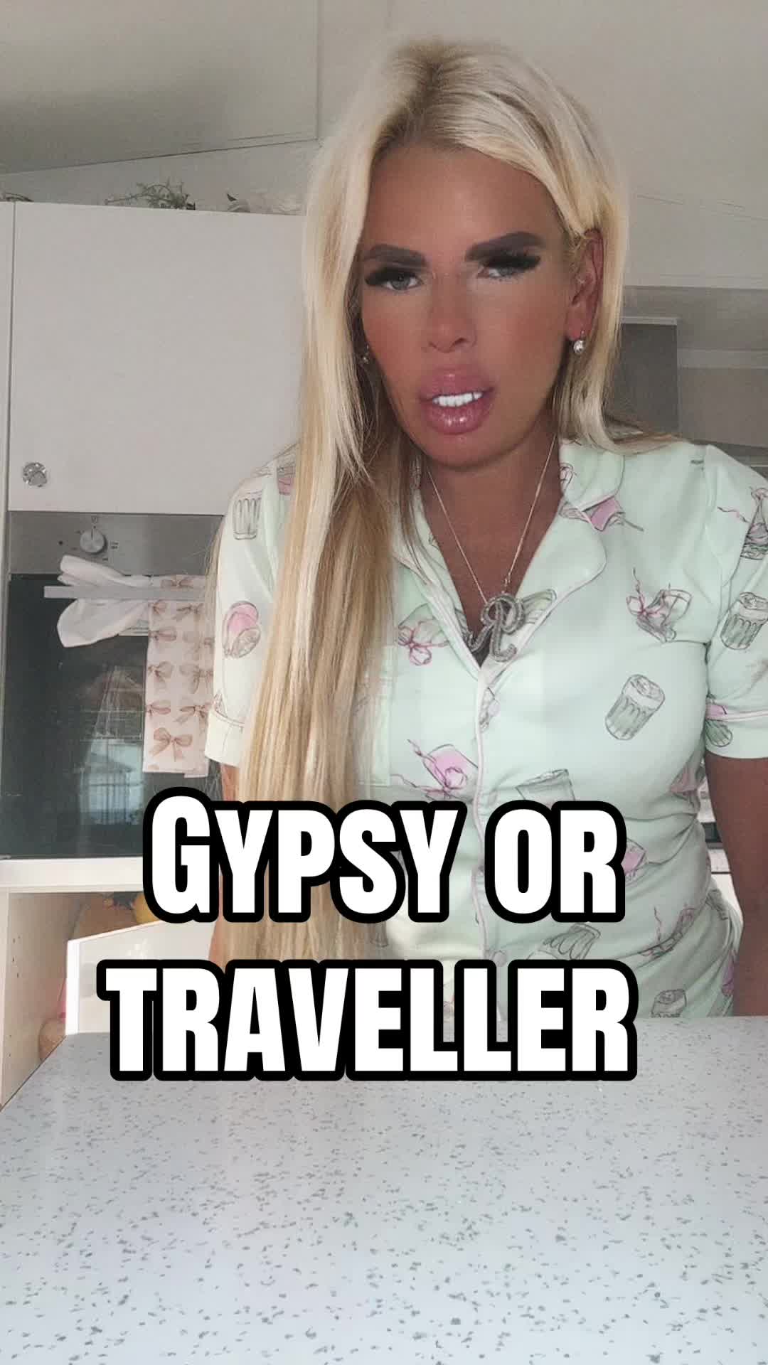 @The crazy blonde