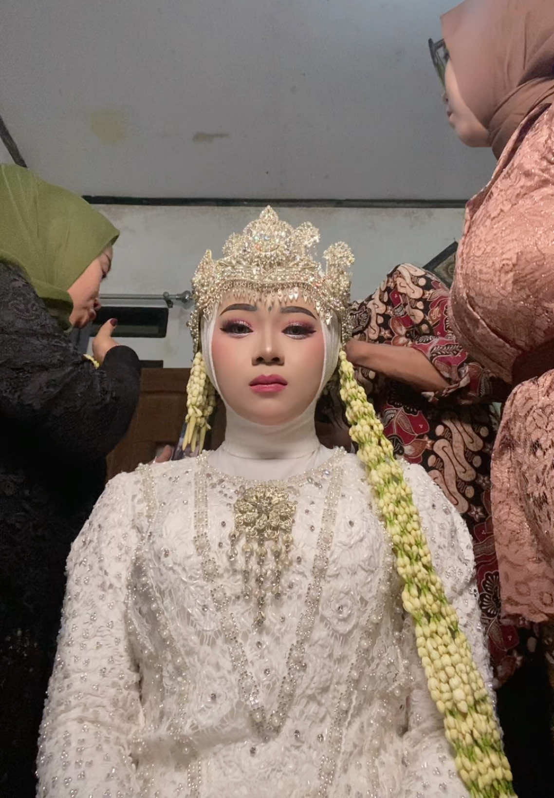 @RinrinRinjaniEfendy