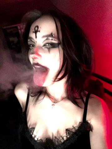 @Kuromi succuba