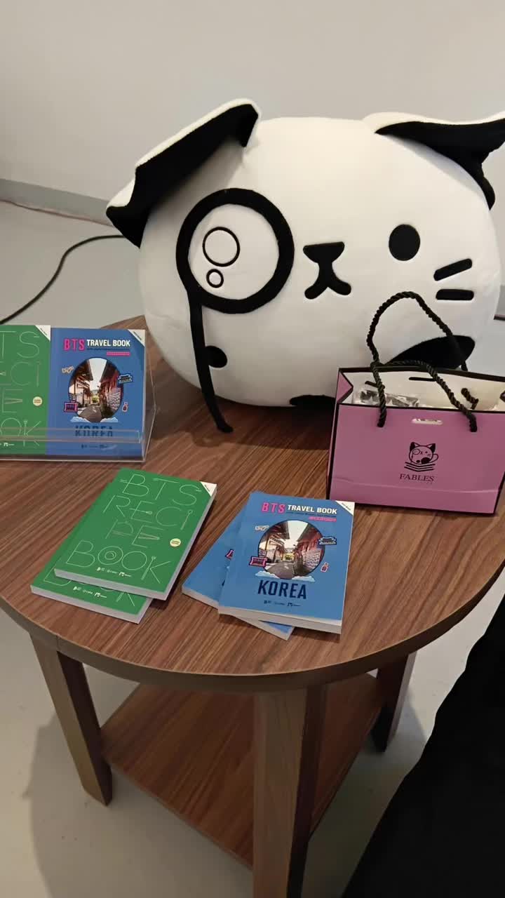 @MinCielaKook