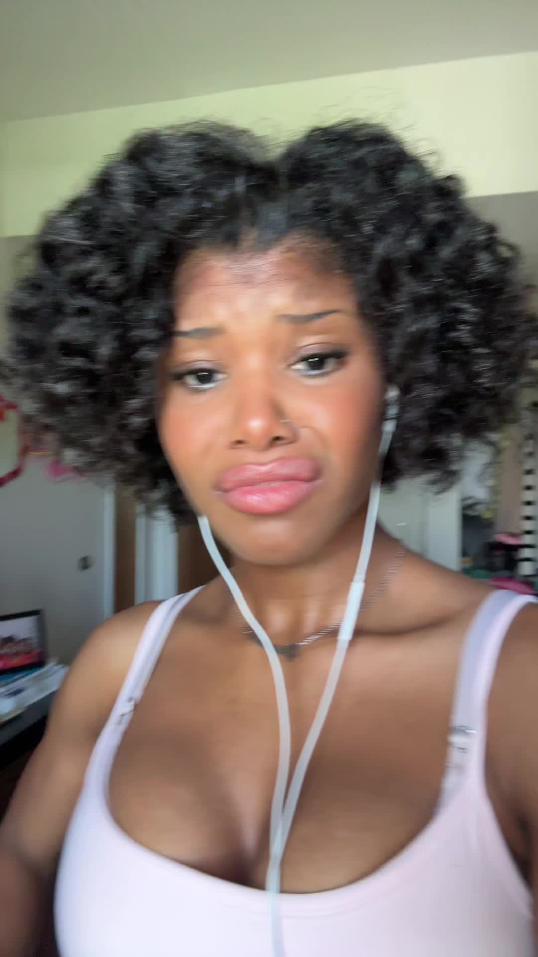 @Djoonicka (Joo-NEE-Kah)