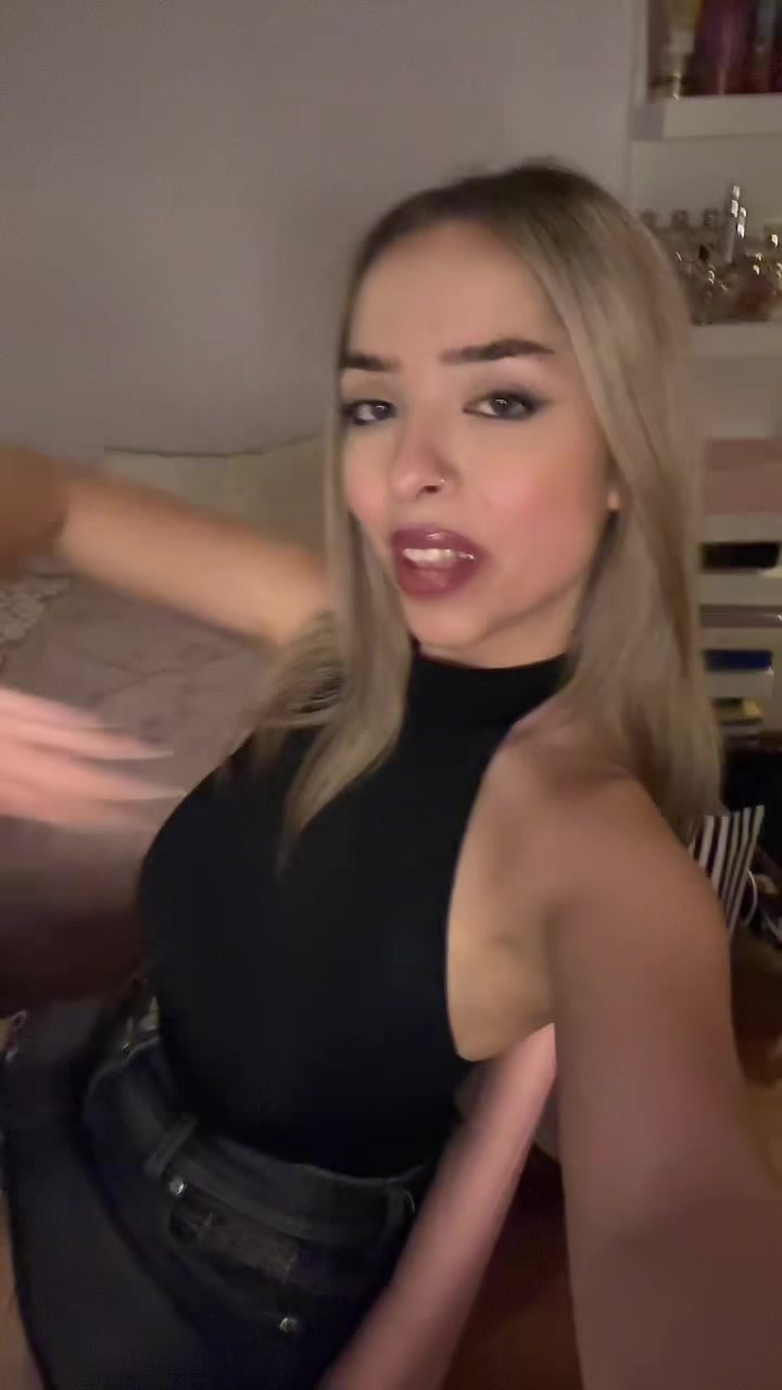@Aliki