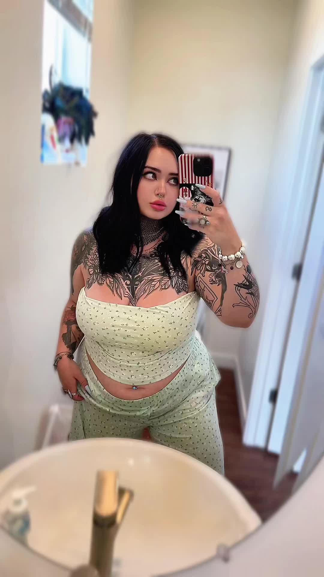 @🦇ℬ𝓇ℴℴ𝓀𝓁𝓎𝓃𝓃🦇