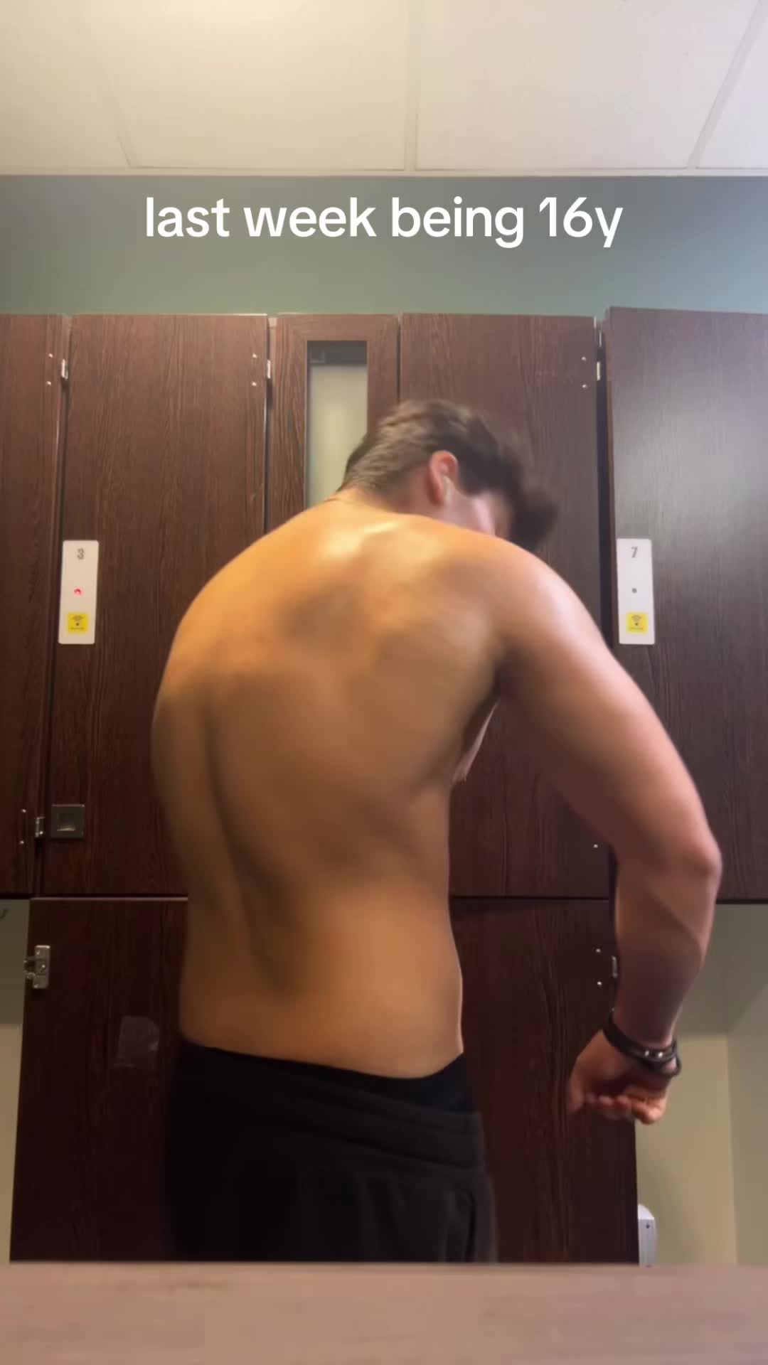 @ΠΑVZILLA🦍