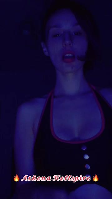 @🩸His Crimson Queen🩸