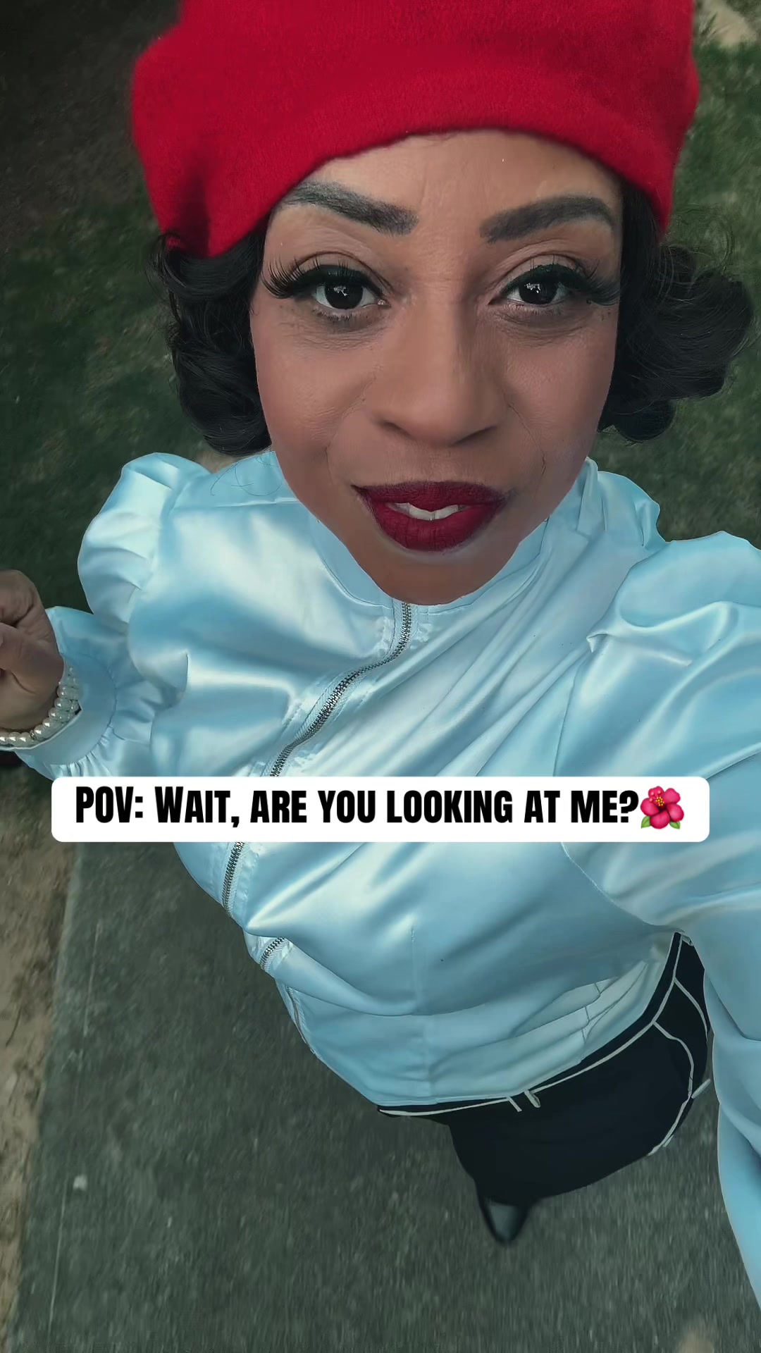 @TheVintageBelle