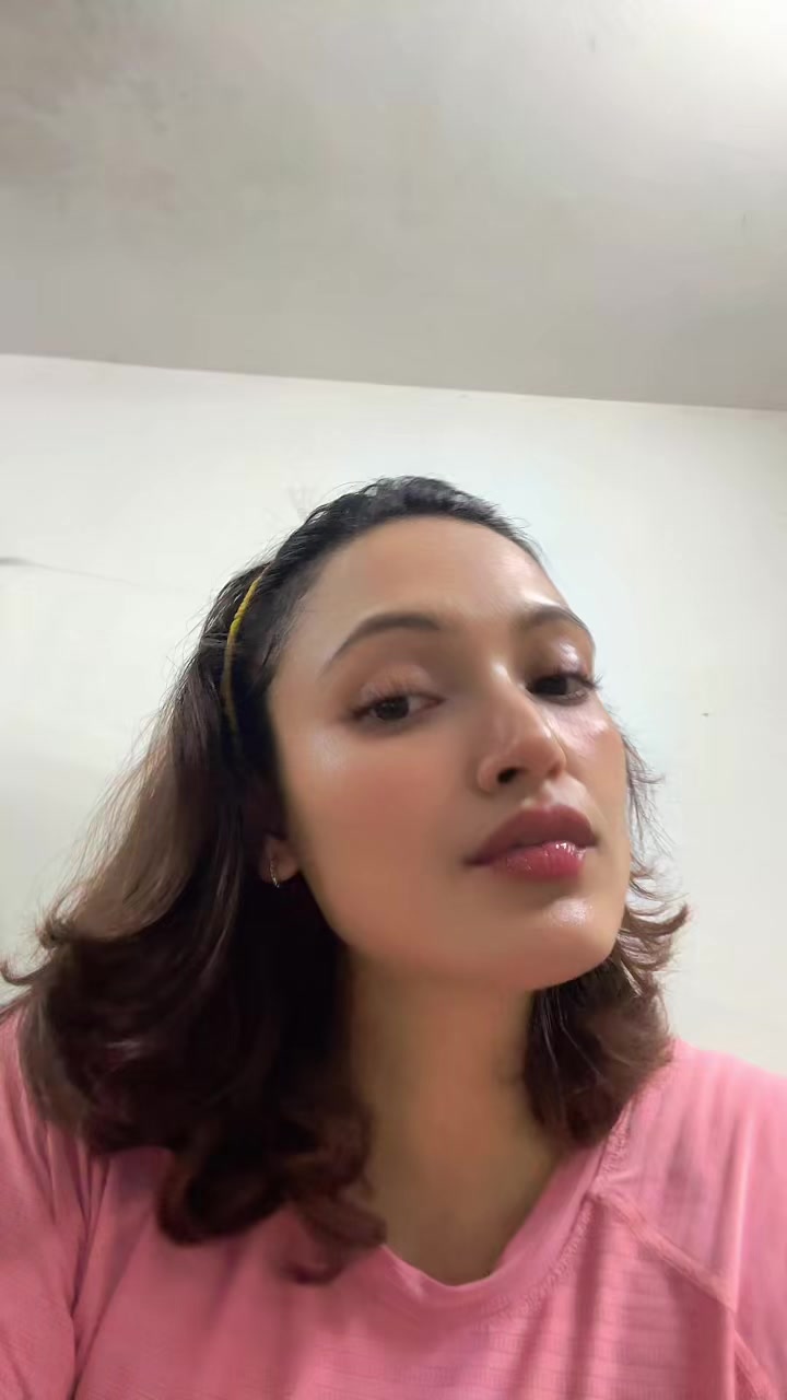 @Krisaaya(teena)