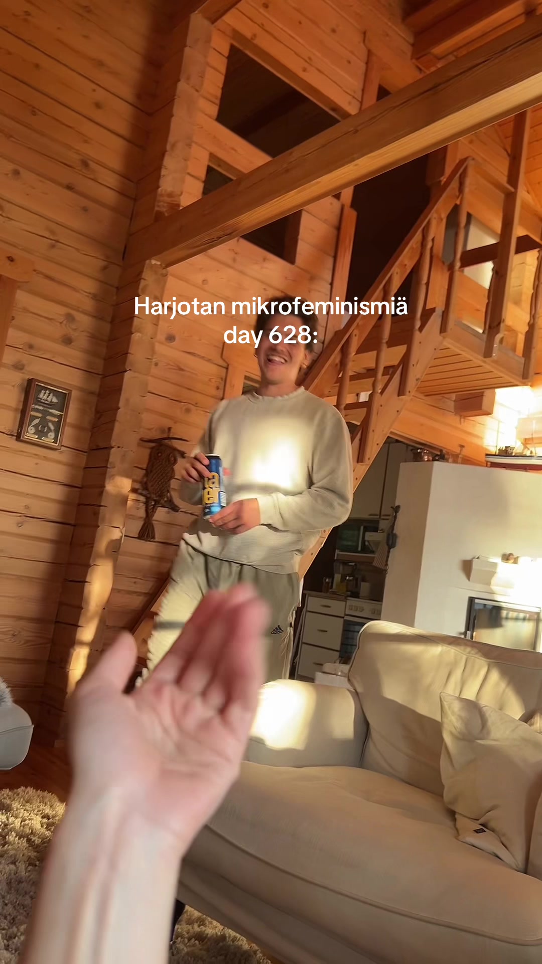 @ELLA🤠