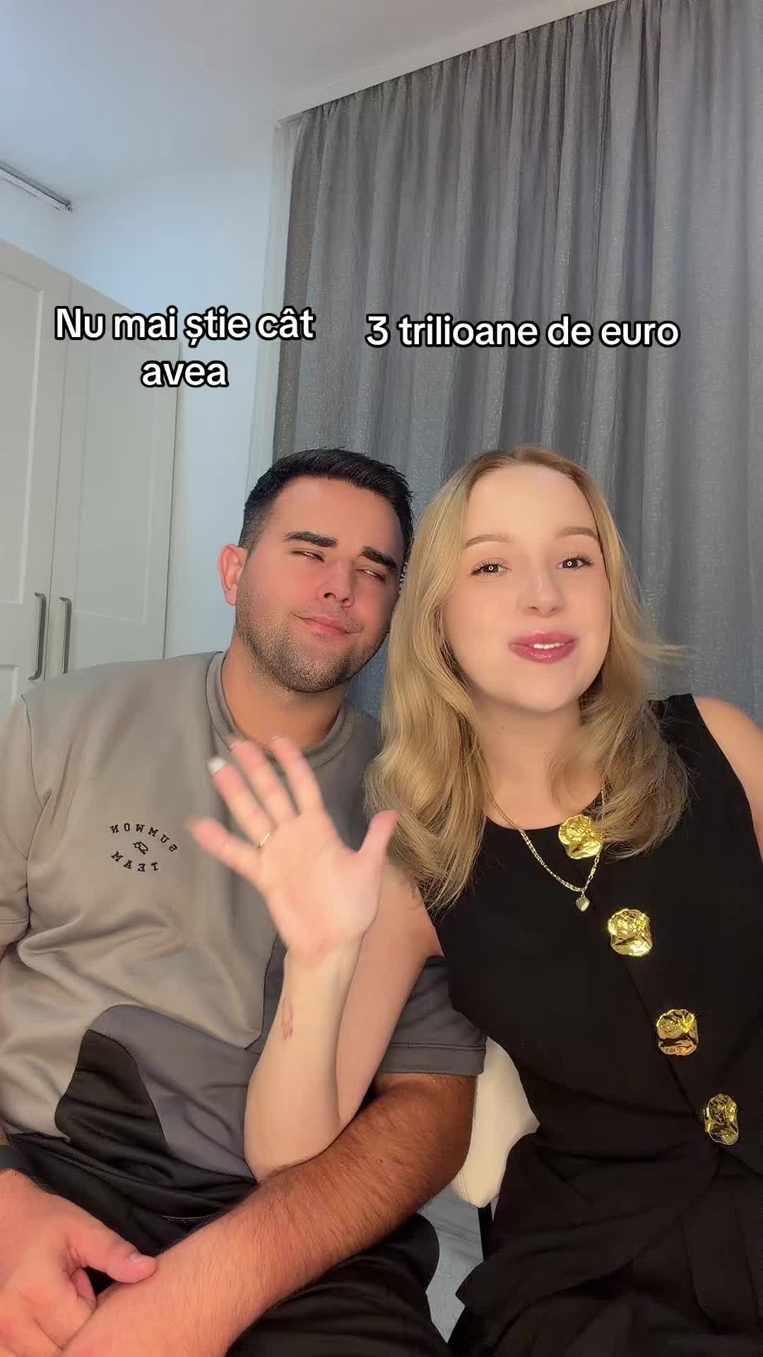 @Ella