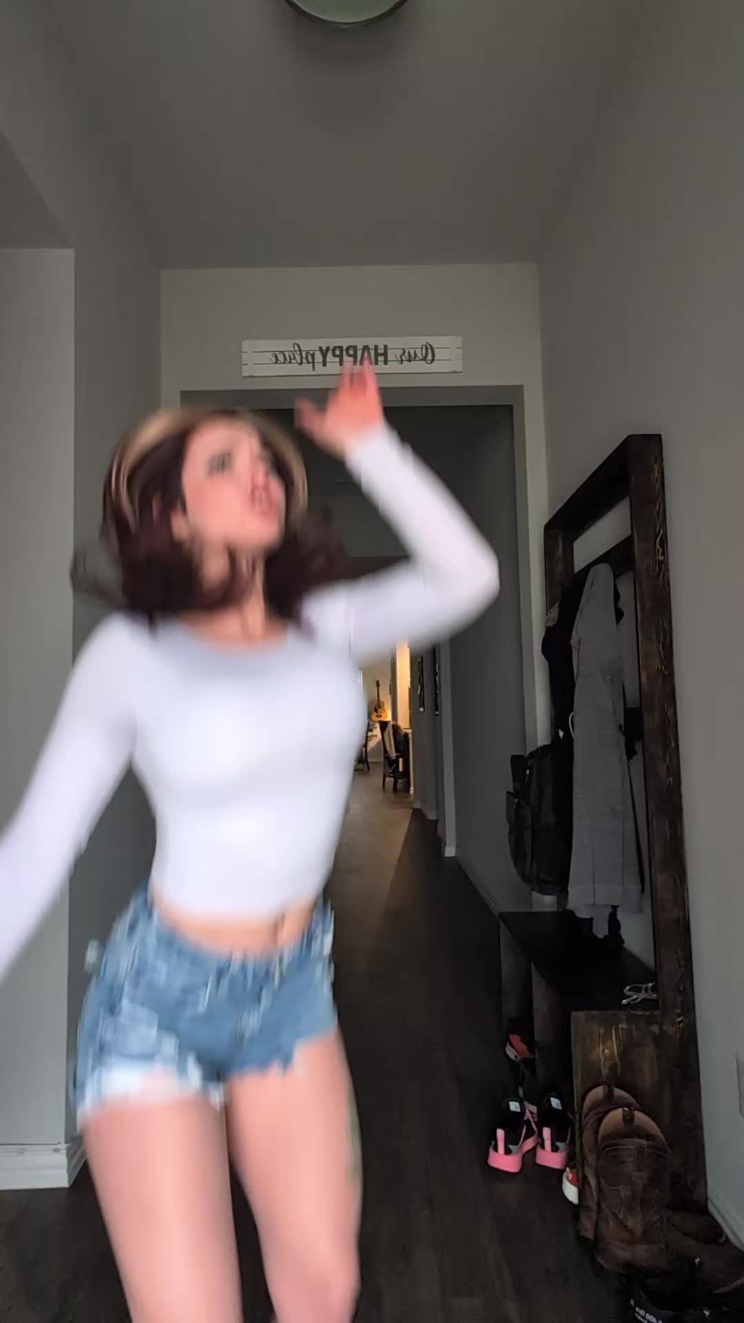 @BibbidiBobiBoo | Streamer