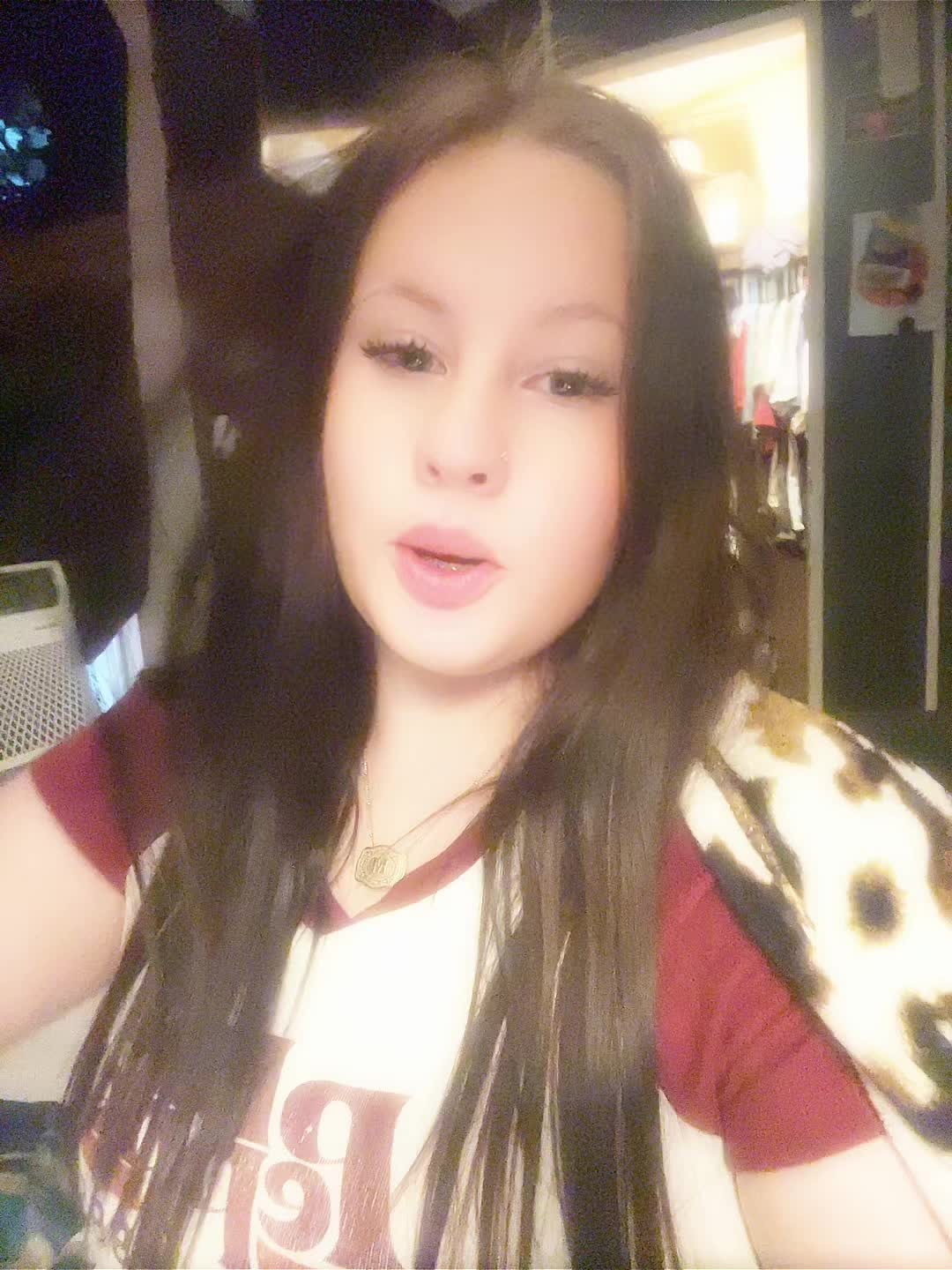 @Itsyagirlmaci