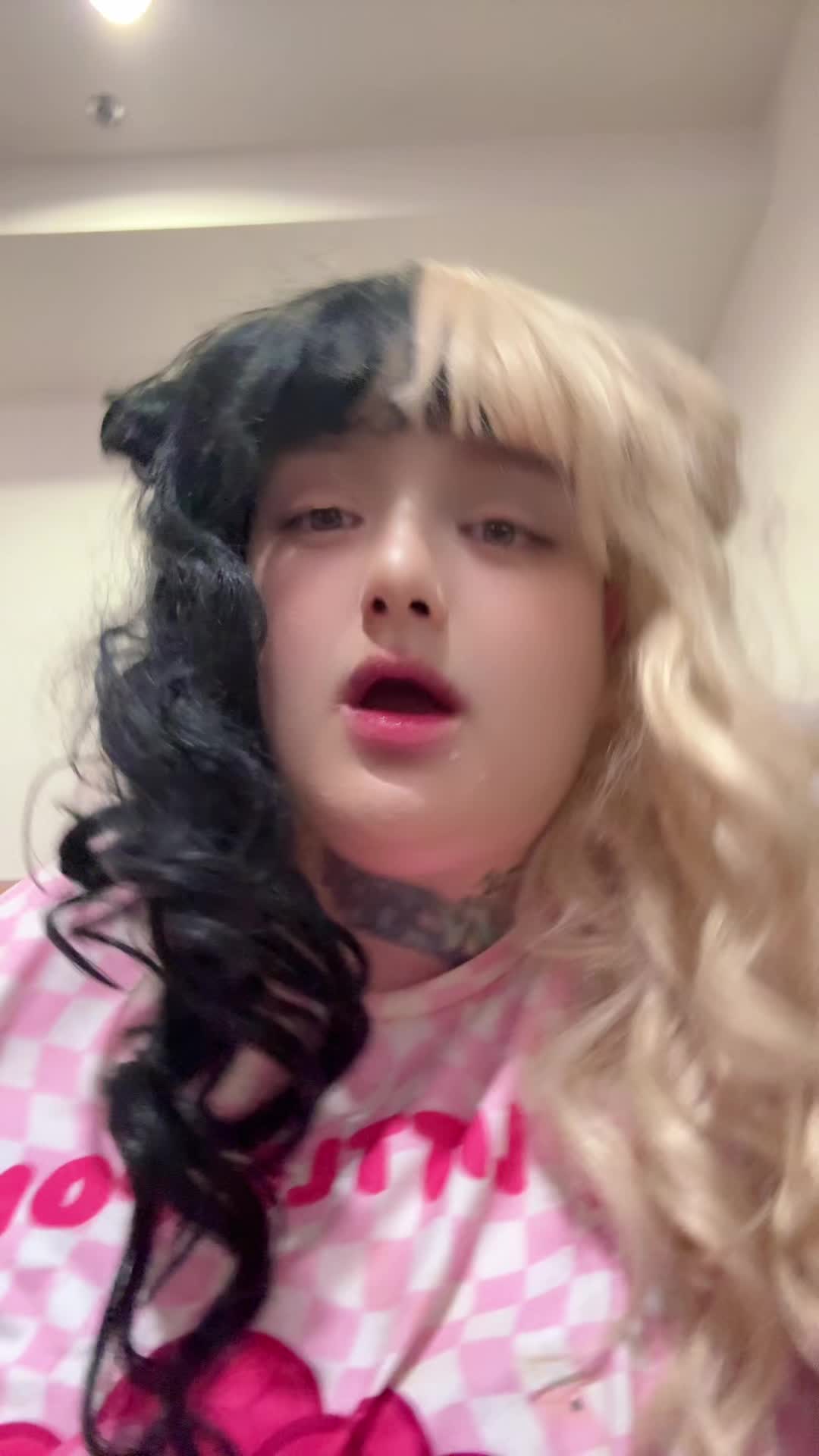 @girloutsidetheboxxox