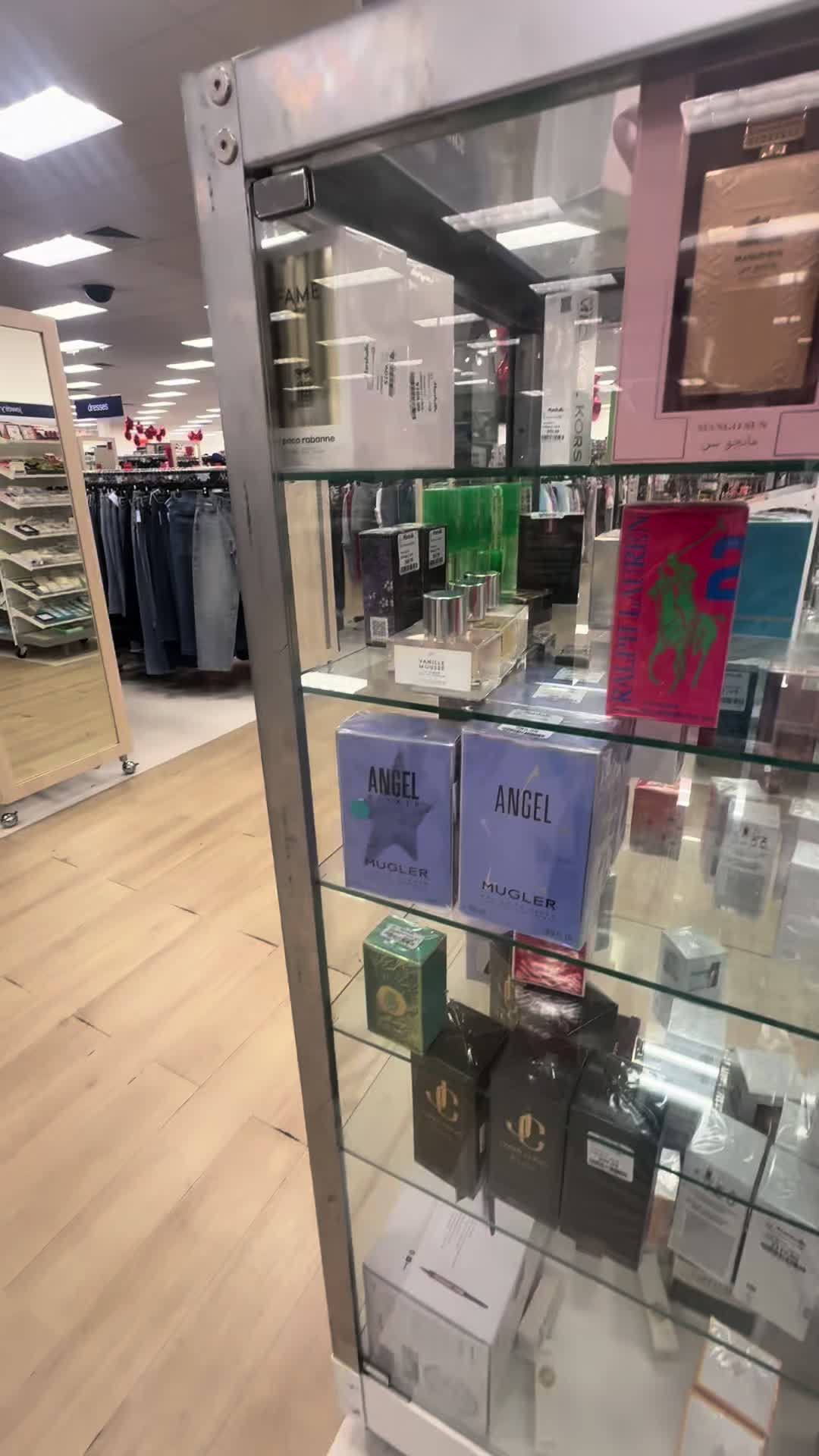 @KieAndria L’Oréal ✨
